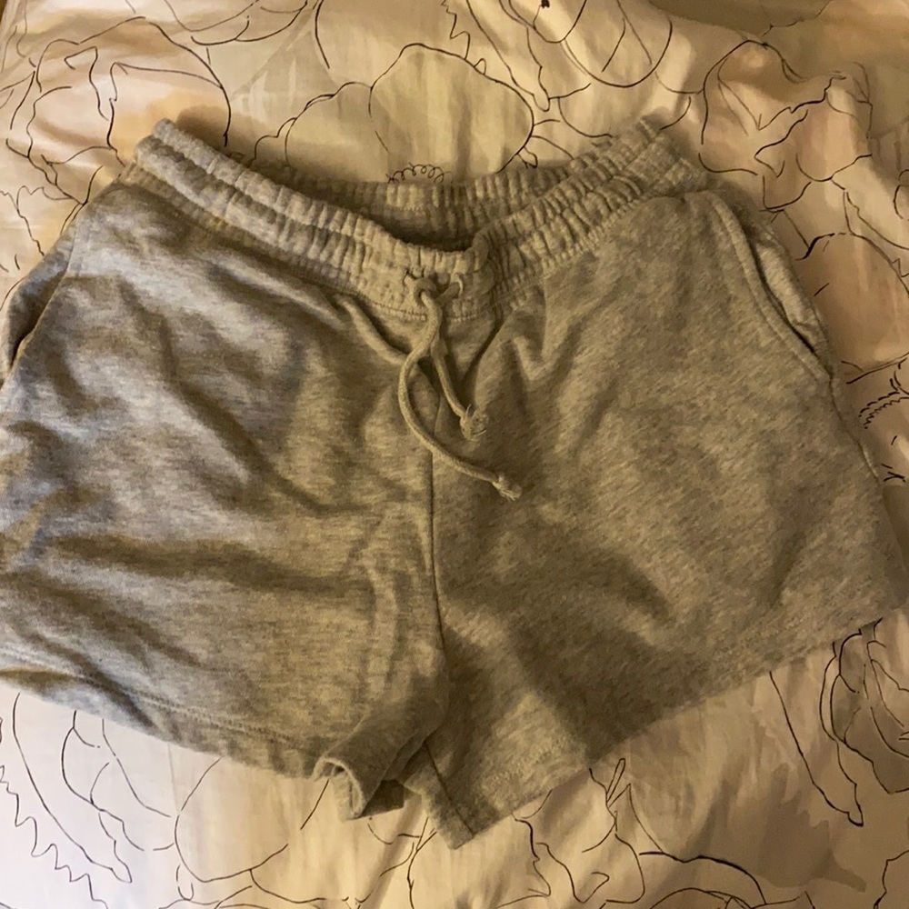 grey aero shorts